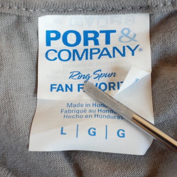 These Pretzels Are Making Me Thirsty! - Kramer - New Large Slate Gray T-Shirt - Picture 3 of 4